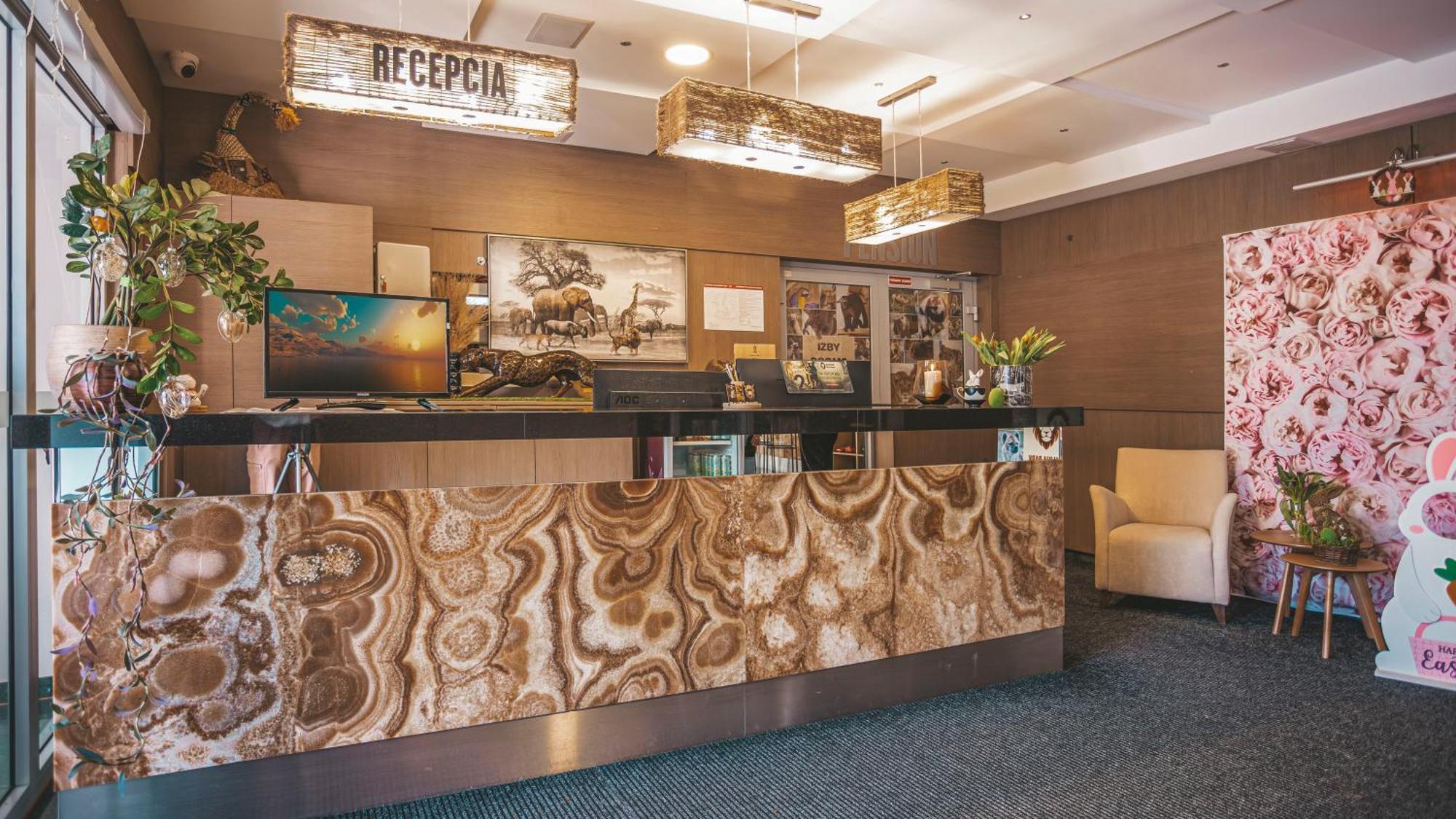 Malkia Penzion Orechova Poton Ngoại thất bức ảnh